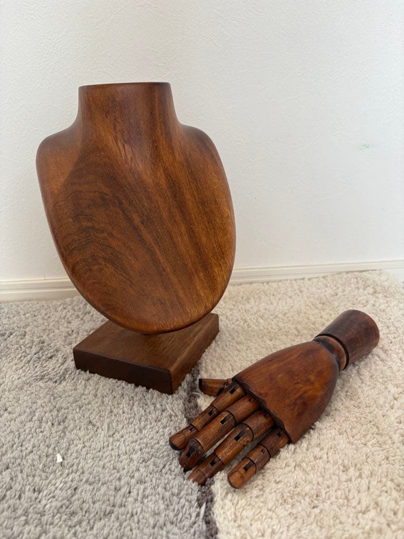 木製トルソーと手型マネキンセット