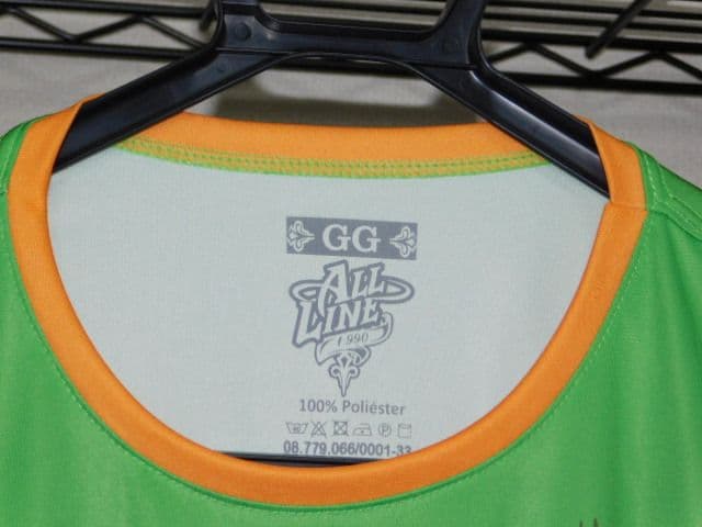 元ブラジル代表 オスカール氏のサイン入りユニフォーム 現在ブラジリスFCオーナー