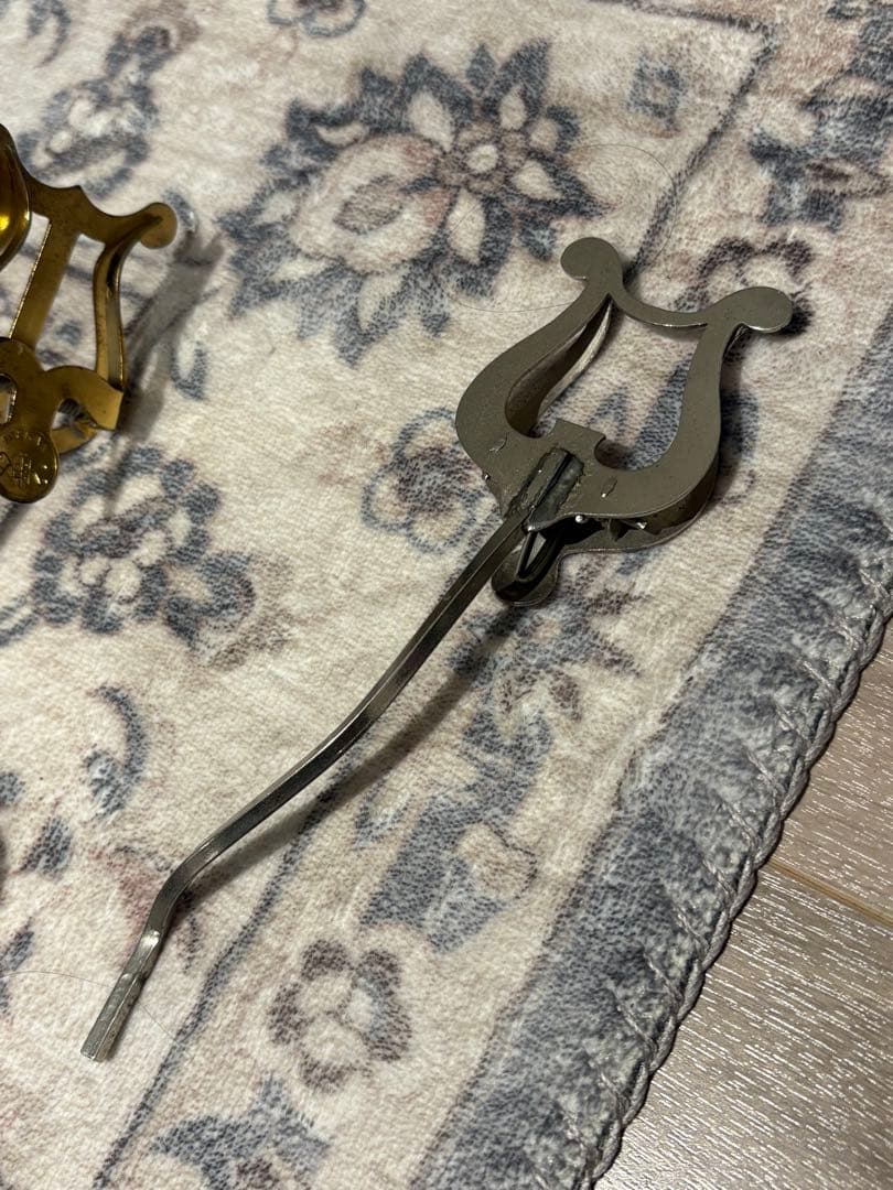 C Melodyサックス サテンシルバー仕上げ インナーゴールELKHART