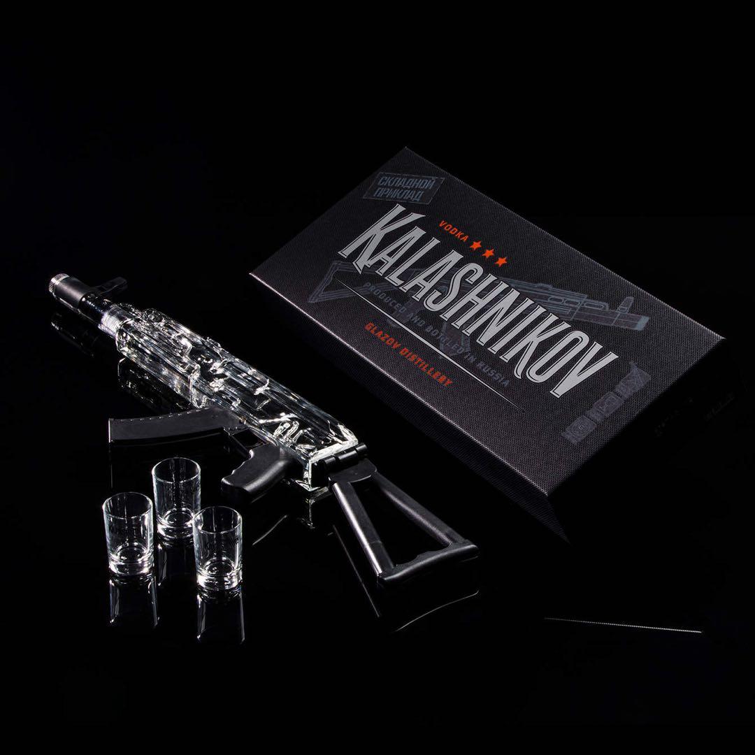 KALASHNIKOV VODKA AK-47ボトルセット　空瓶　現在非売品