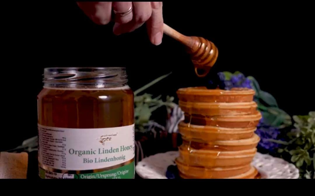 1.8 kg 生オーガニックアカシアはちみつ450g3瓶とラベンダーブルガリア産