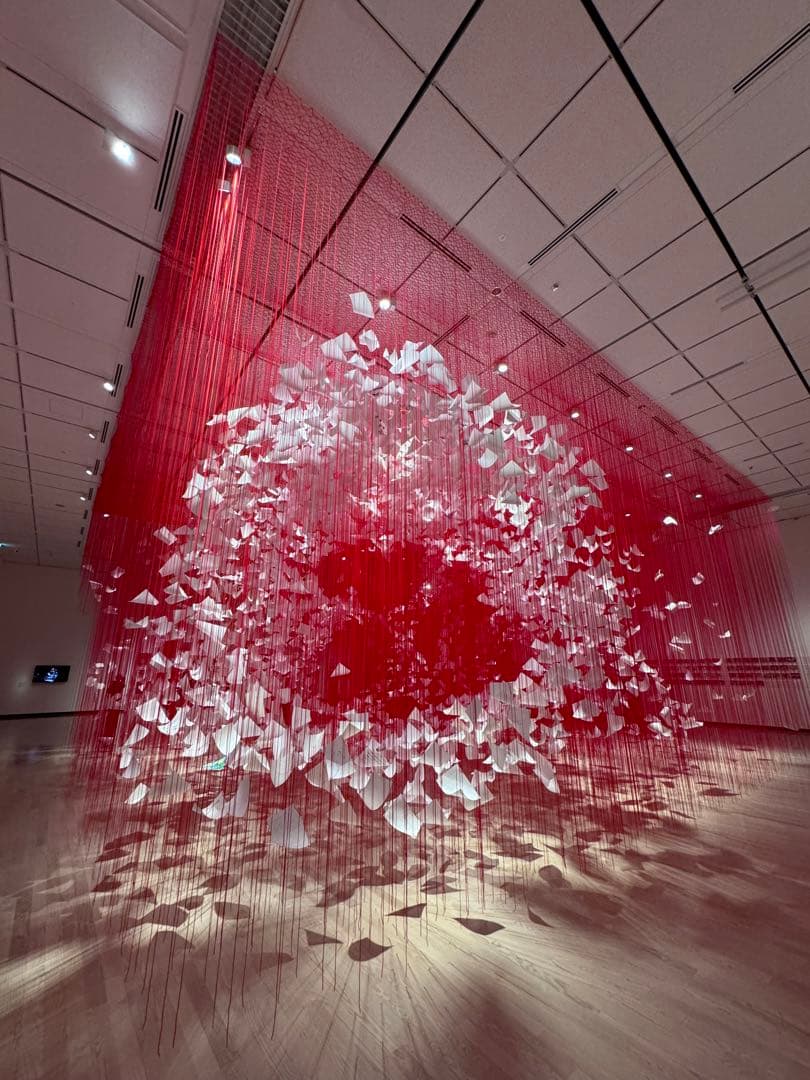 稀少品・新品未使用。塩田千春　つながる私(アイ) アイコニックアートバッグ