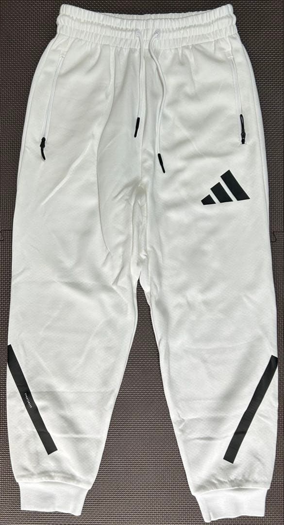 adidas トレーニングパンツ ホワイト size：M