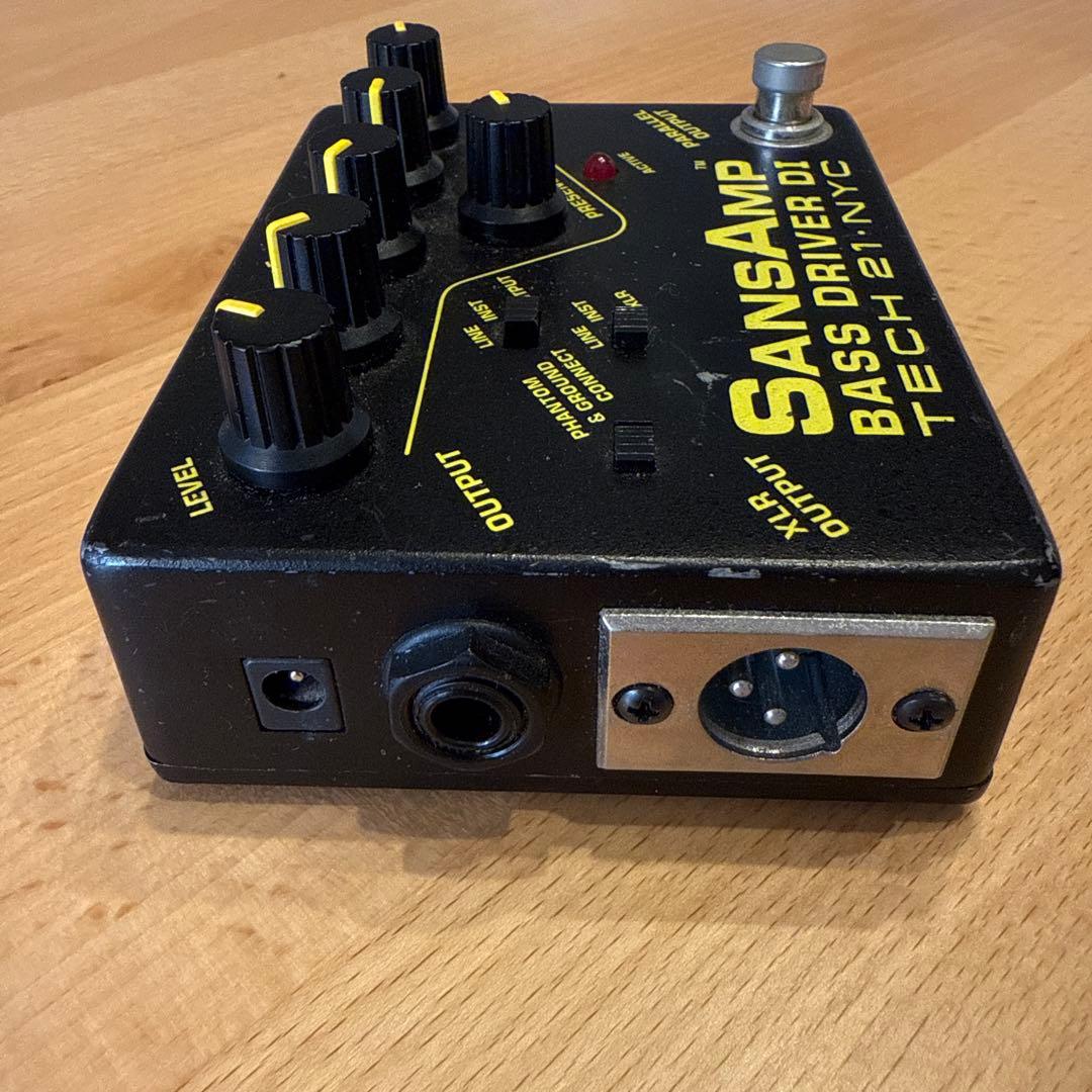 ベース TECH 21 NYC BASS D DI SANSAMP