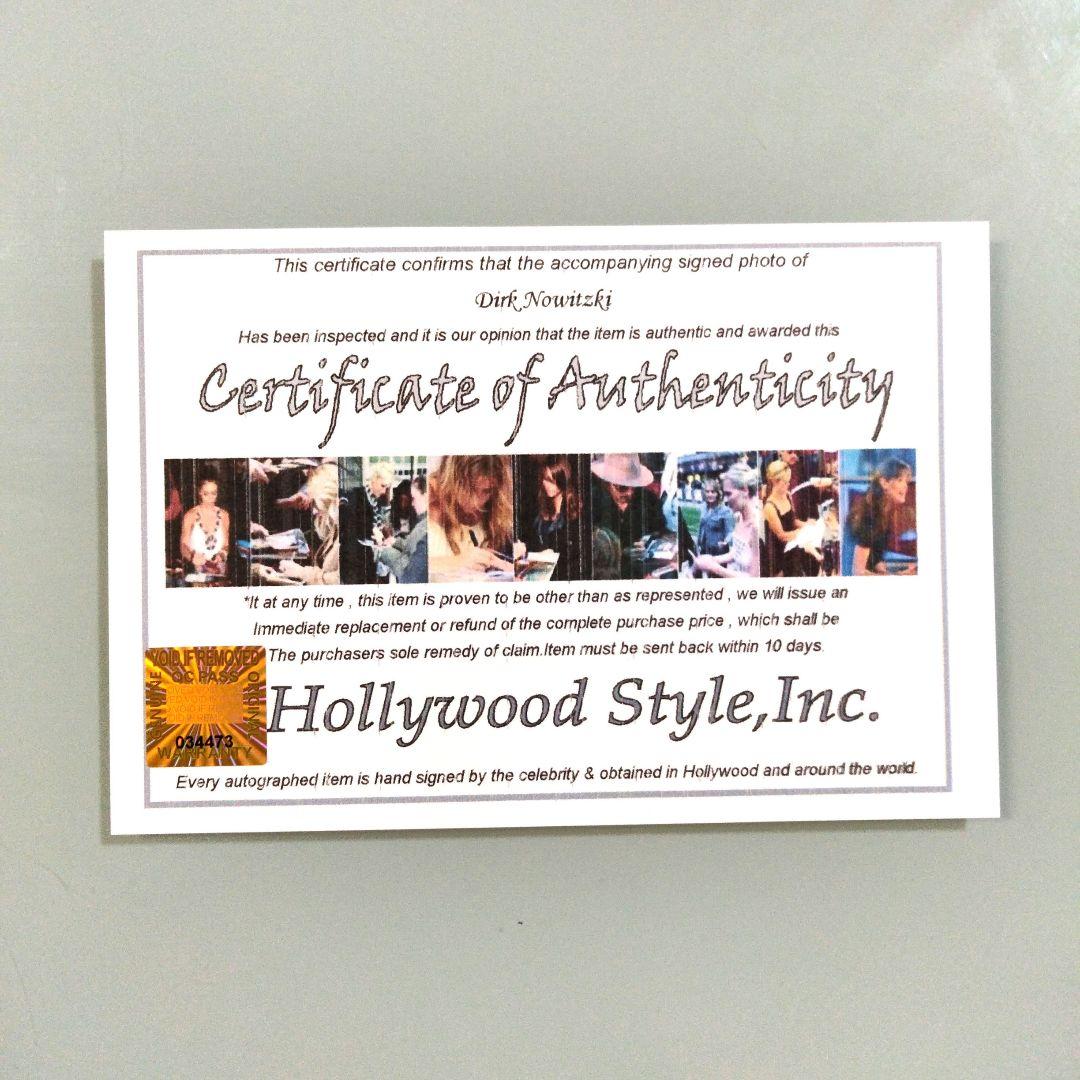 ダーク・ノヴィッキー直筆サイン入り2Lサイズ写真…