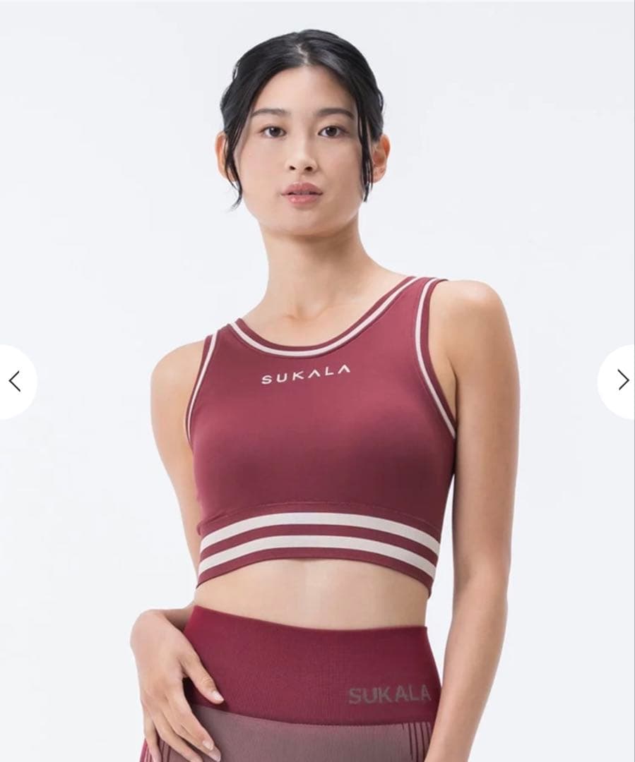 【SUKALA】ブラトップ付きカレッジVネックプルオーバー　Mサイズ