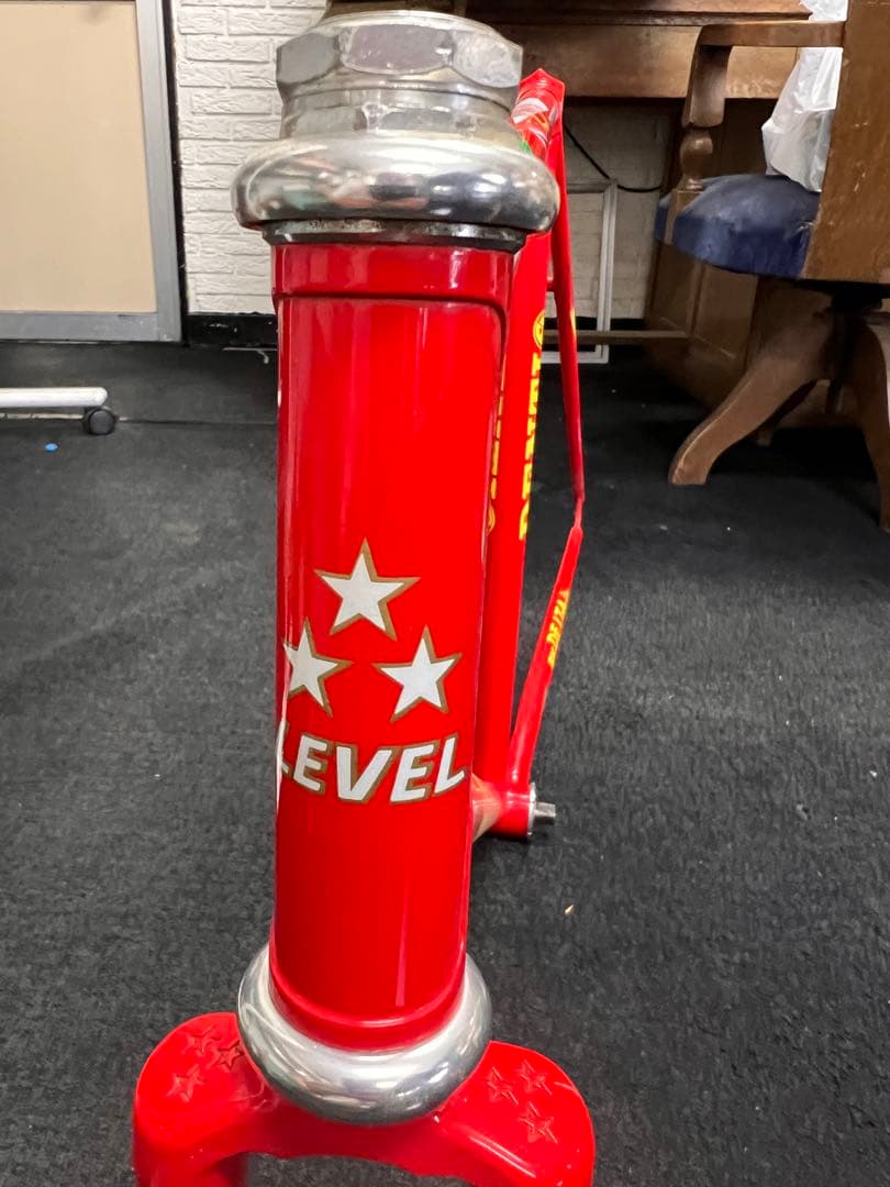 ピストフレーム