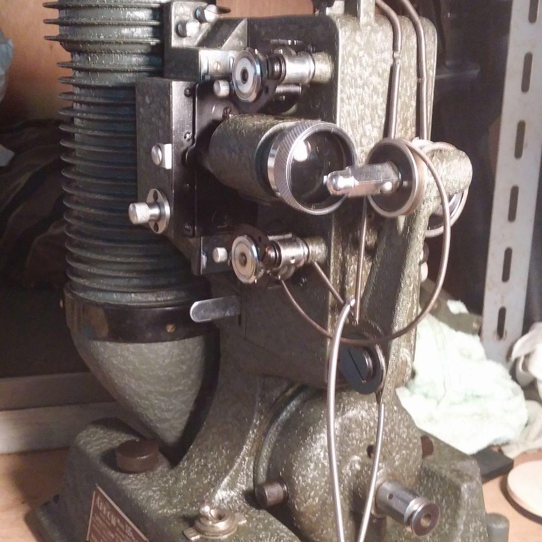 16㎜フィルム映写機アローModelSB