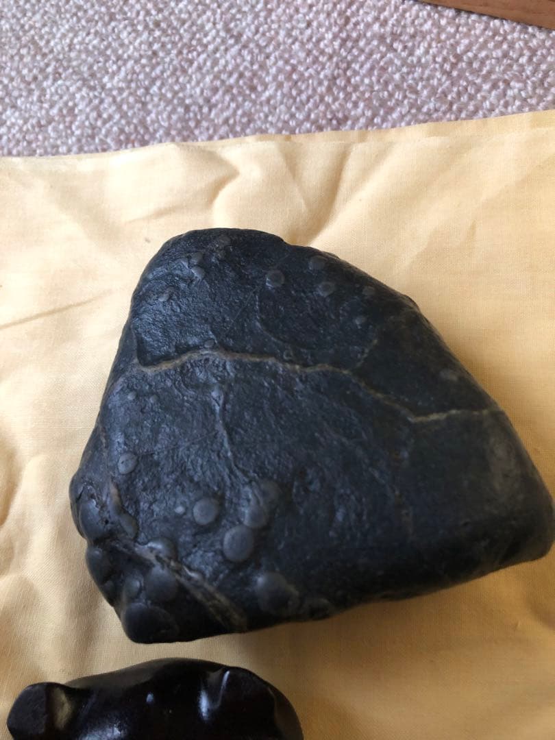 梅花石　木箱入　鑑賞石