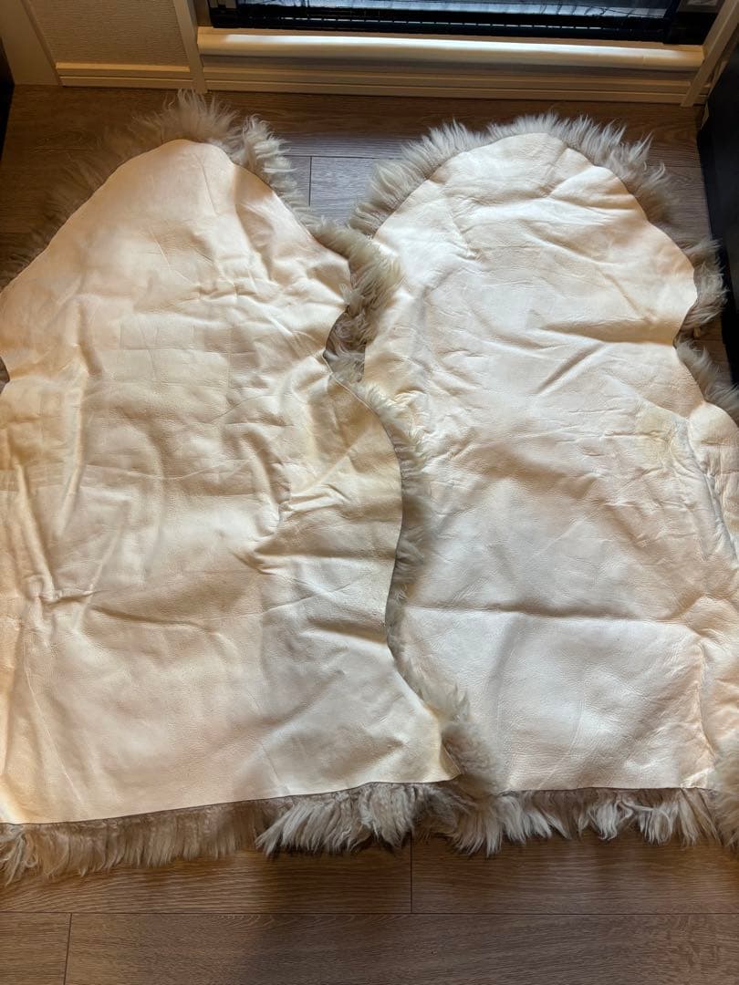 【2枚セット】ムートンラグ　一匹物 本革 天然高級ムートン