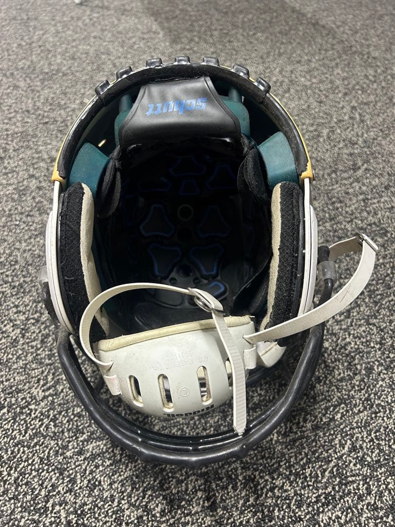 アメリカンフットボール ヘルメット　シャットf7
