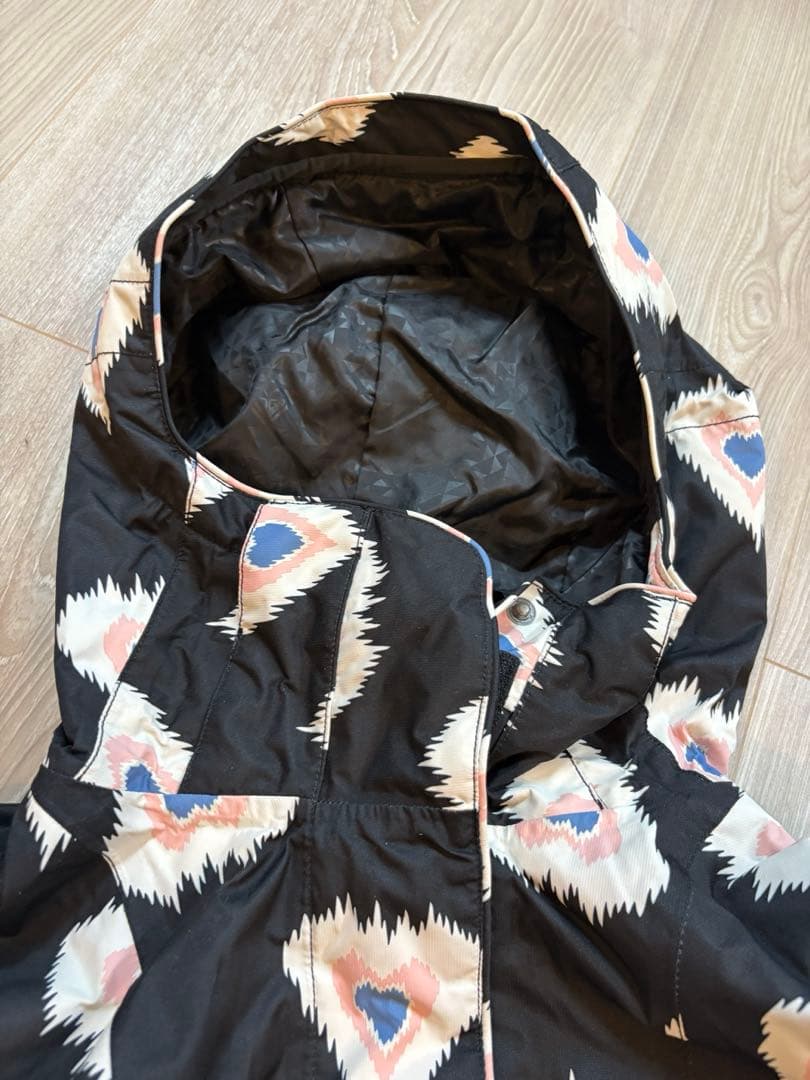 【新品タグ付き】ROXY×ESTIVO スノボウェア 上M下L