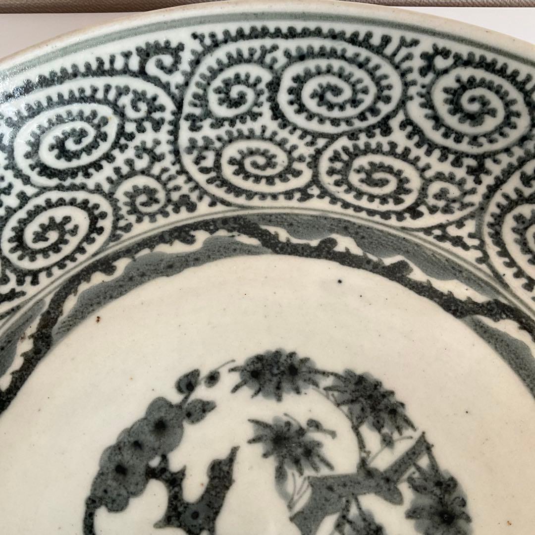 古伊万里染付草花文蛸唐草文大皿　江戸時代中期頃(文化十二年の箱入)