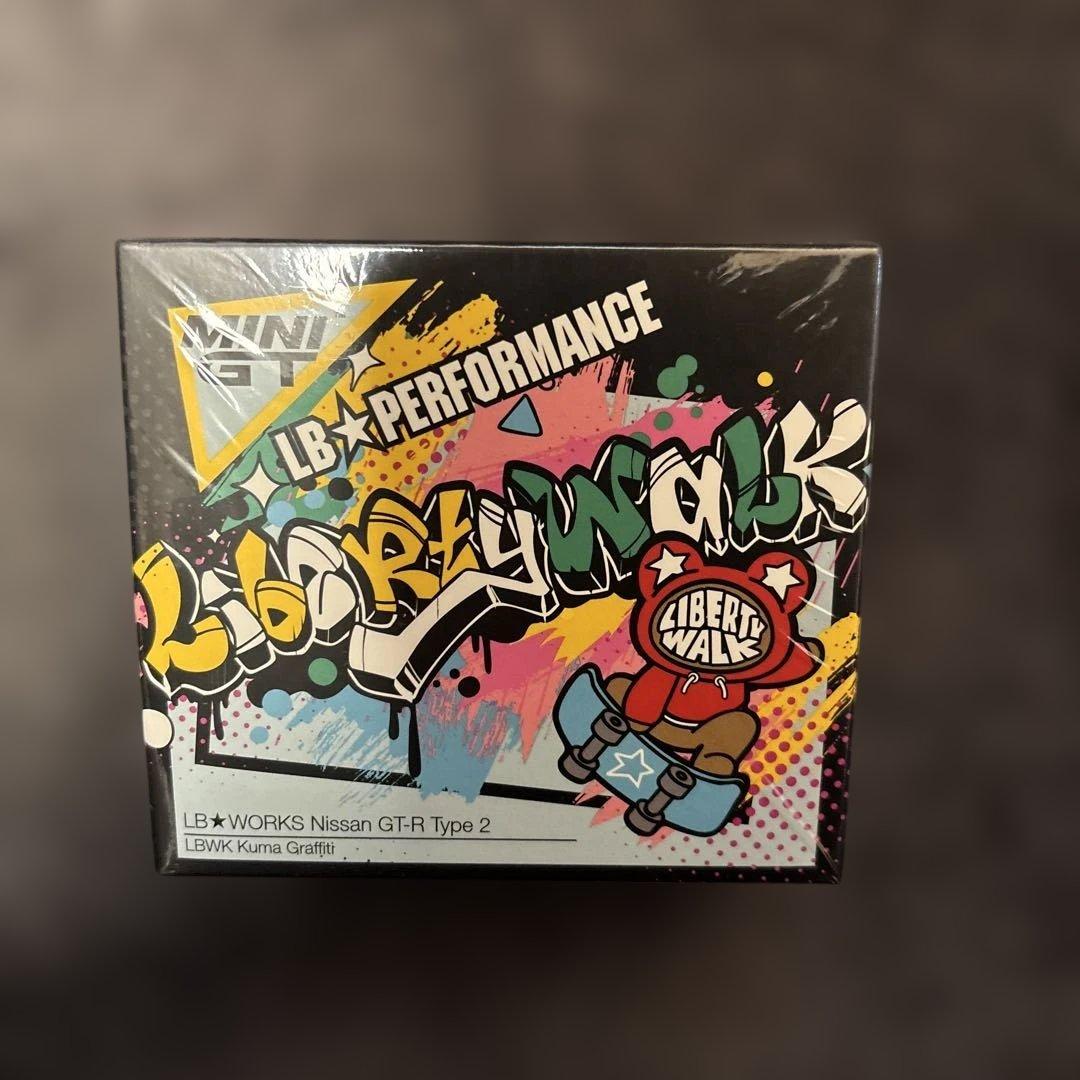 未開封品MINI GT 244 リバティーウォーク GT-R Kuma LBWK