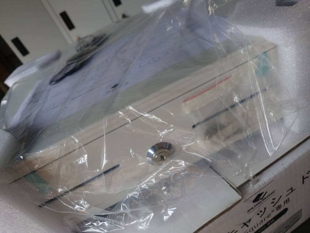 【未使用】APG キャッシュ　ドロワー　レジEKDS448-2-W410-A22