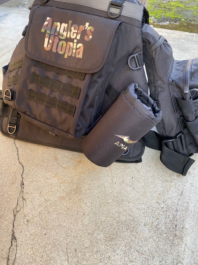 Angler's Utopiaフローティングベスト　ブラック　APIA