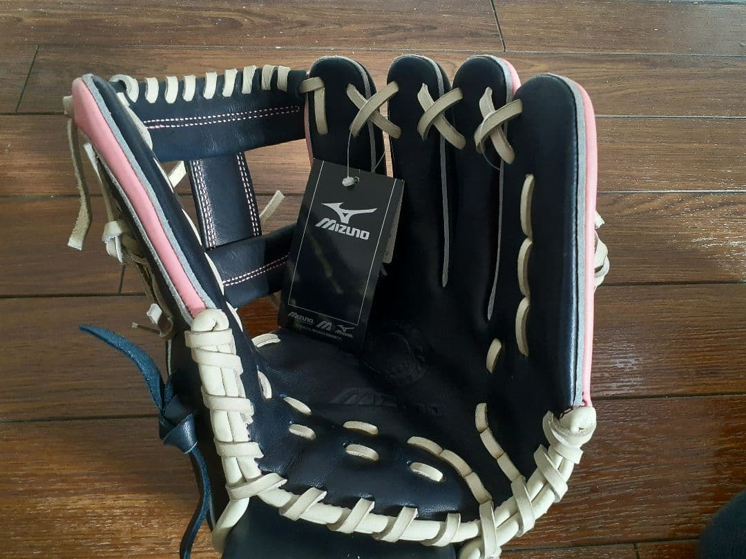 Mizuno軟式用グローブ ブラック/ピンクオールラウンド用