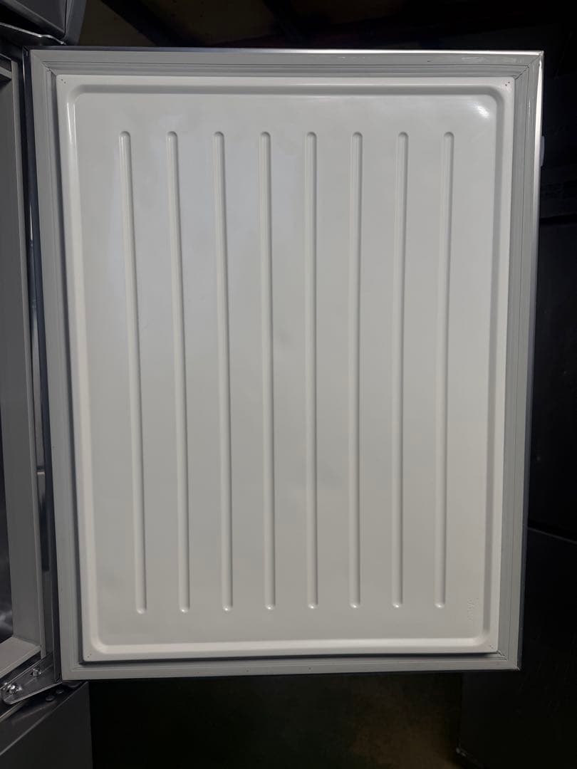 2020年 Panasonic縦型冷蔵庫 610x840x 1940