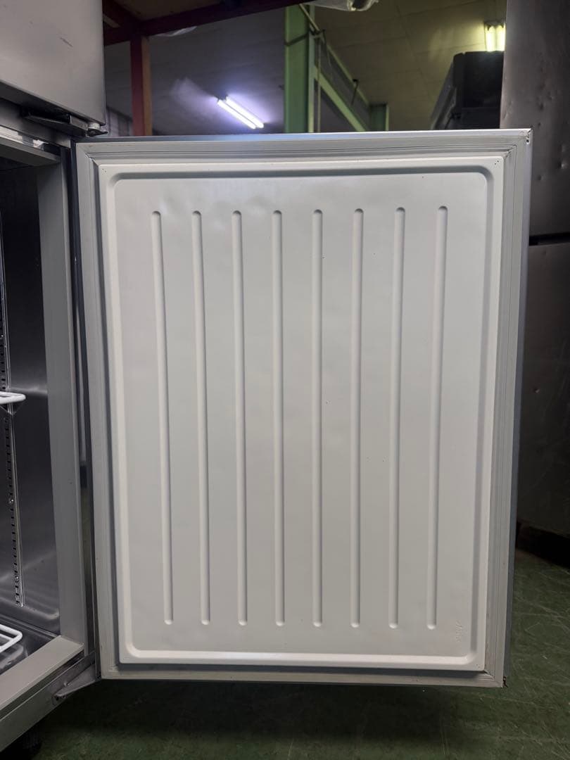 2020年 Panasonic縦型冷蔵庫 610x840x 1940