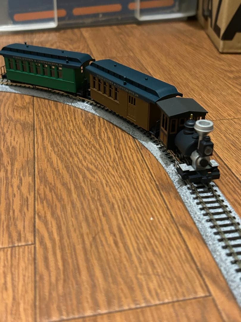 ミニトレインズ　Nゲージ 蒸気機関車&客車2両