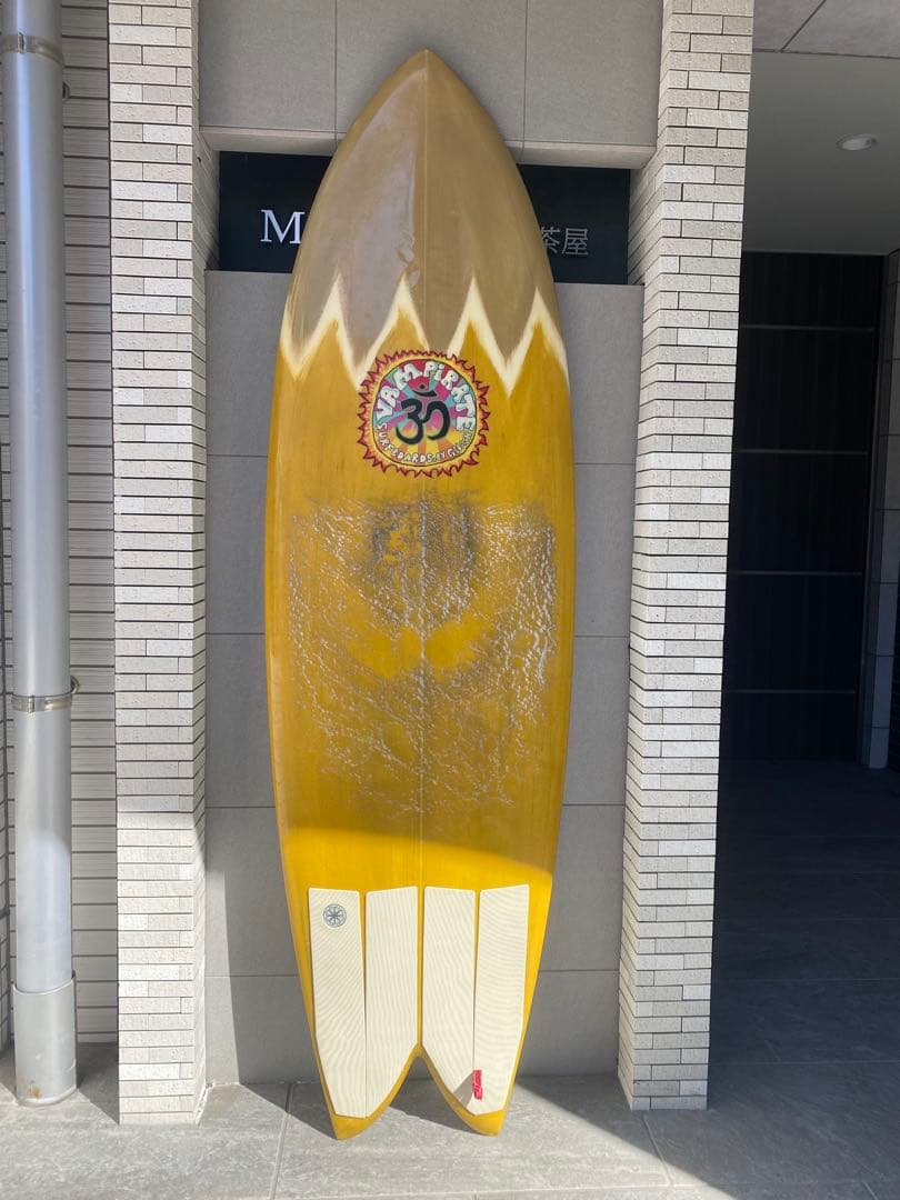 バンパイレーツサーフボード　ツインフィッシュ　5'8 GNECH