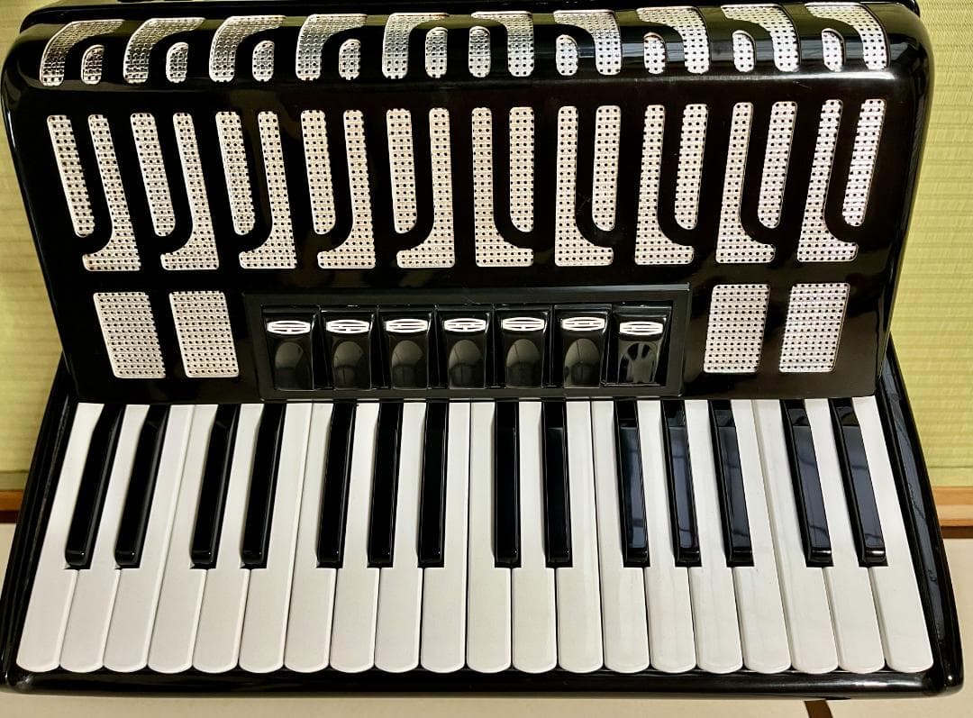 ★値下げ★TOMBOトンボ 独奏用アコーディオン J-80 J80★中古美品★