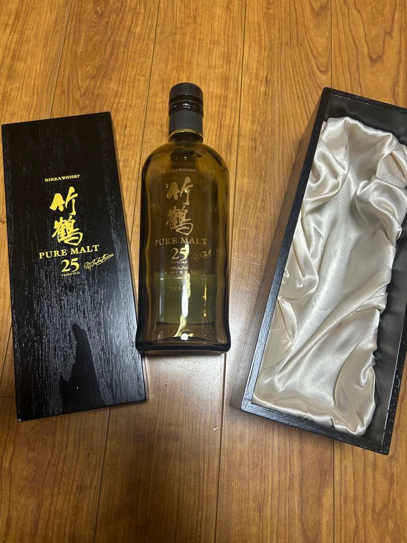 NIKKA 竹鶴 25年 ピュアモルトウイスキー　空瓶と木箱