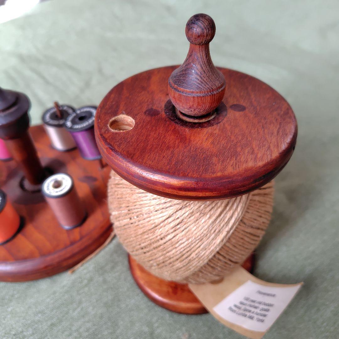 英国アンティーク　木製糸巻きホルダーとボビンスタンドセット