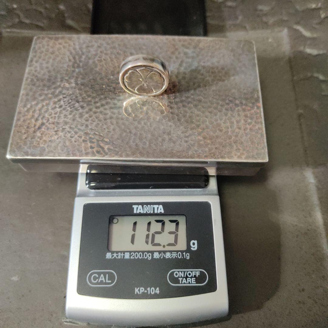 シルバー製。銀製。SILVER970。 ケース箱。家紋。丸に剣に片喰。約450g