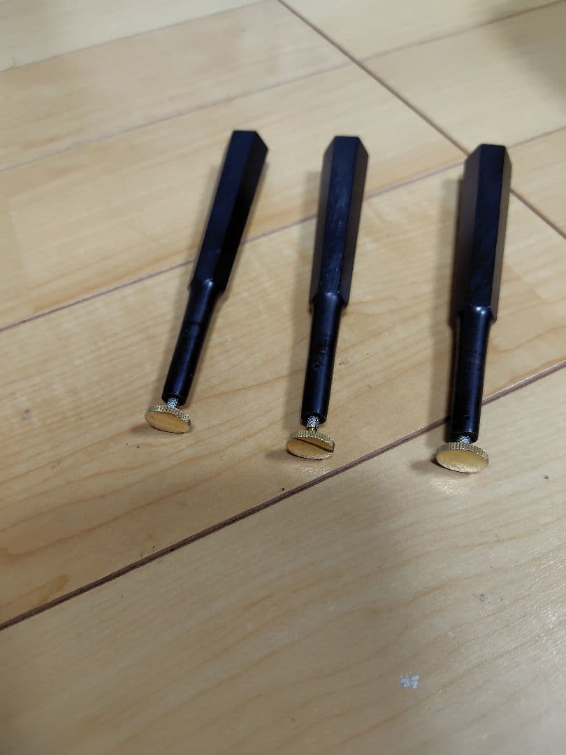 Ø*様 高級三味線太棹　 紅木東さわりk9刻印金細　二本溝子持綾杉胴　ケース付