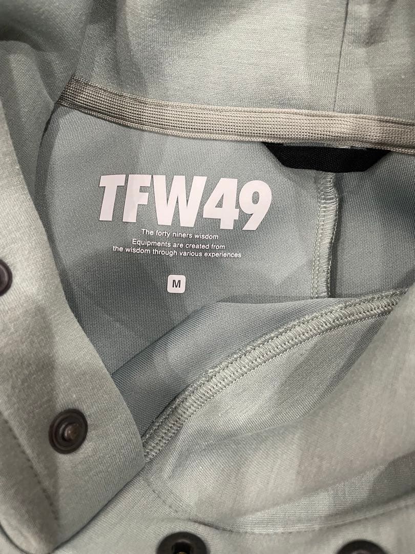 TFW49 CARDBOARD MATERIAL HOODIE サイズM