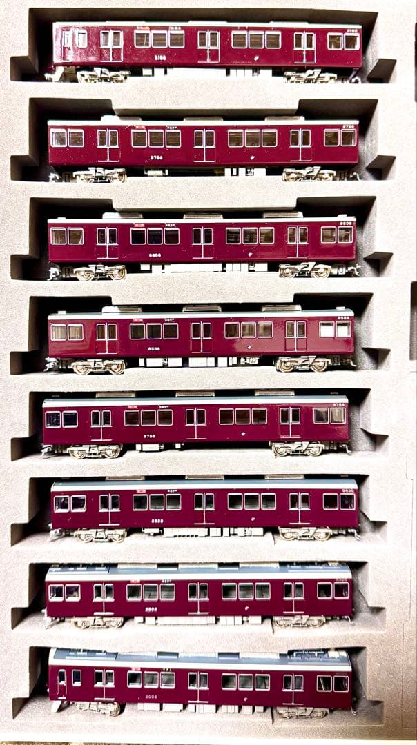 阪急神戸線8000系8008F リニューアル8両セット(室内灯設置有)