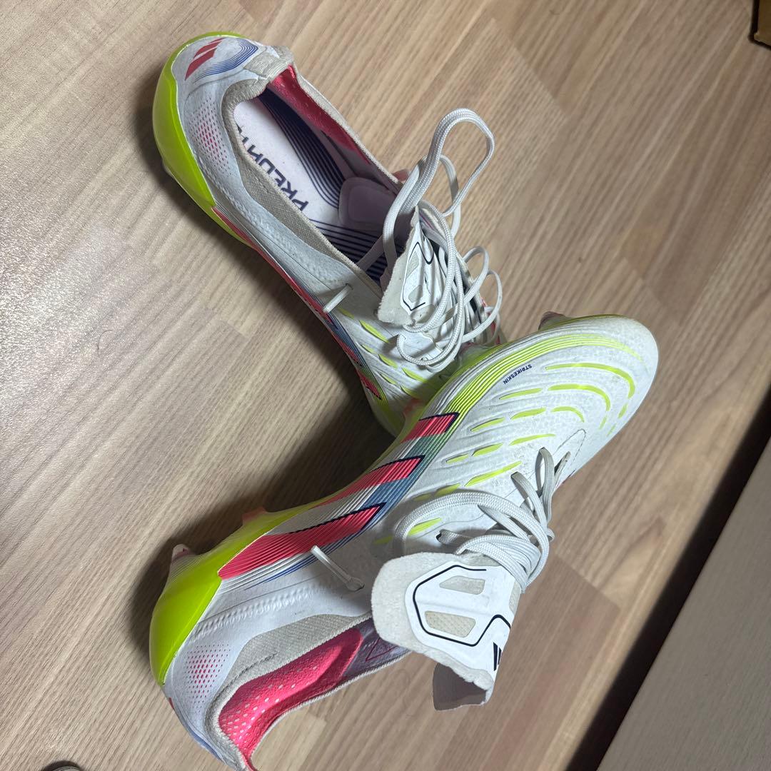 adidas Predator シューズ スパイク ホワイト/ピンク/イエロー