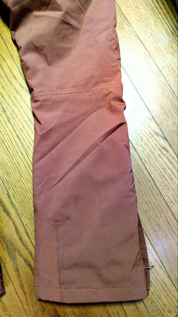 極美品オークリーOAKLEYスノーボードスキーパンツサイズM男女