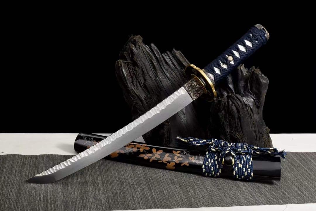 焼成打石紋模様鋼武士刀【金菊】武具　刀装具　日本刀　模造刀 居合刀  肋差