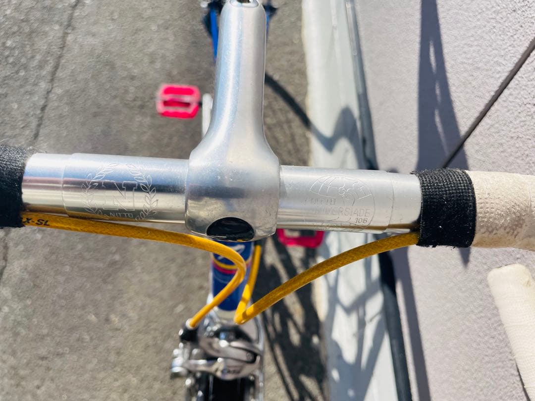 青いロードバイク Shimano 105