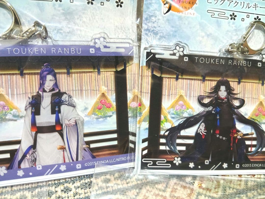 GiGO限定 刀剣乱舞ONLINE ビッグアクリルキーホルダー　7種＋おまけ