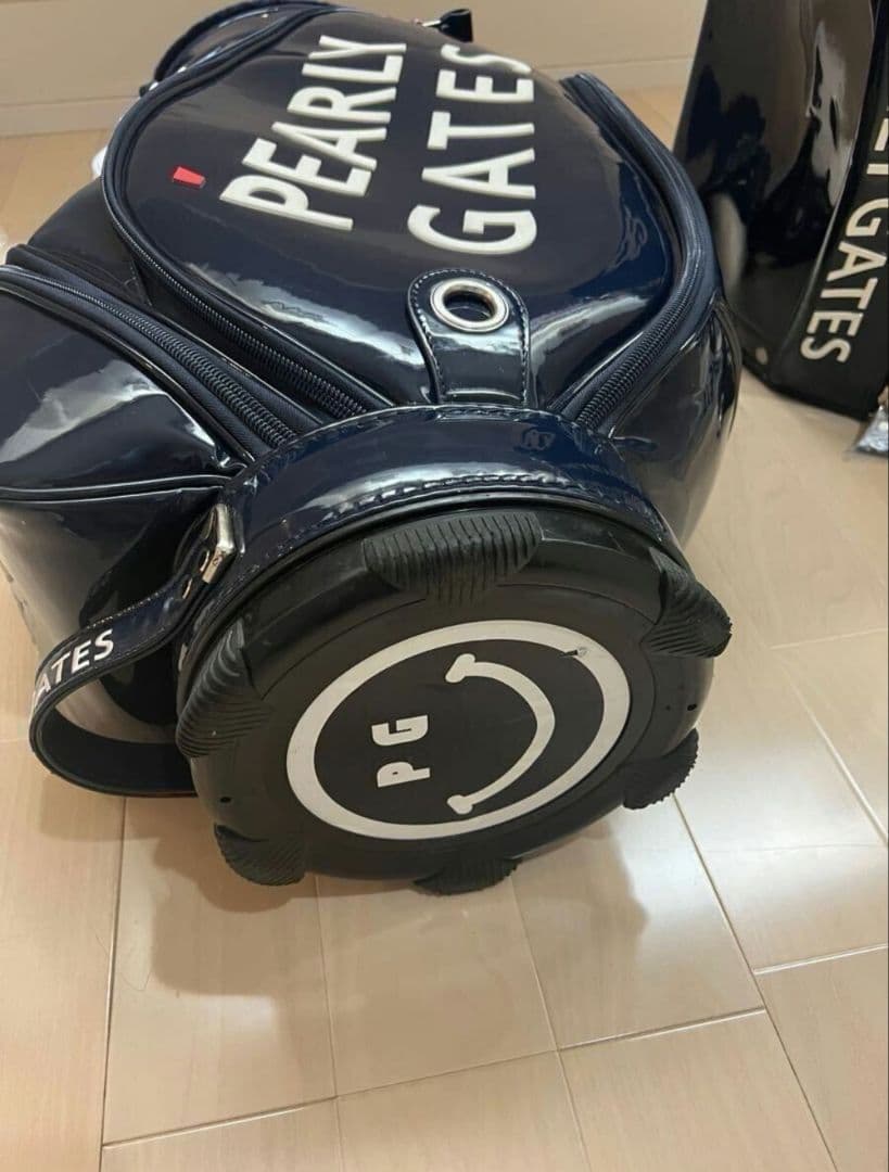 美品 正規品 パーリーゲイツ キャディーバッグ 9.0型 エナメル ネイビー