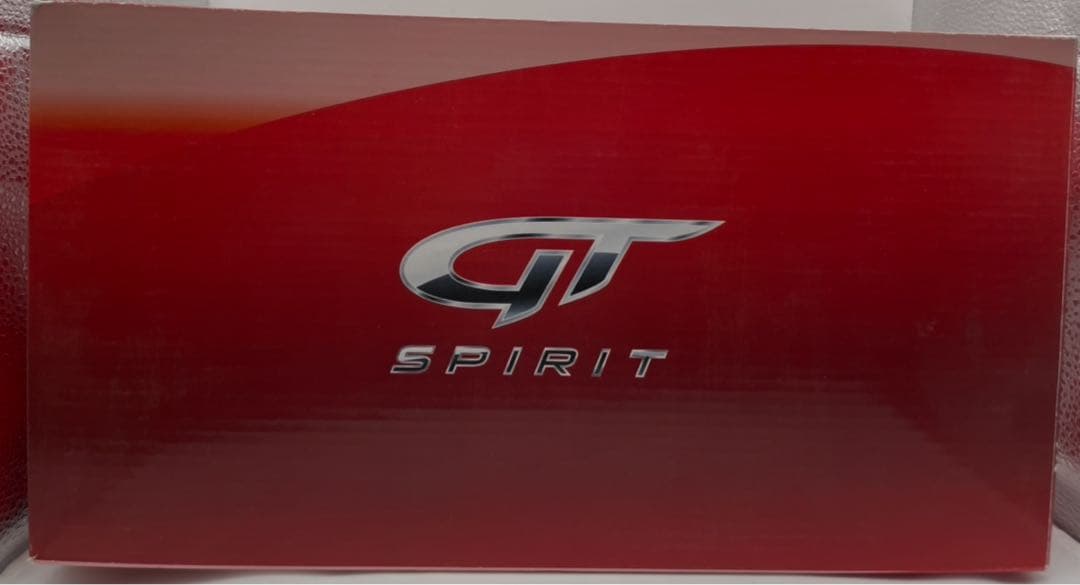 GT SPIRIT Porsche 911 Carrera ゴールド 1/18