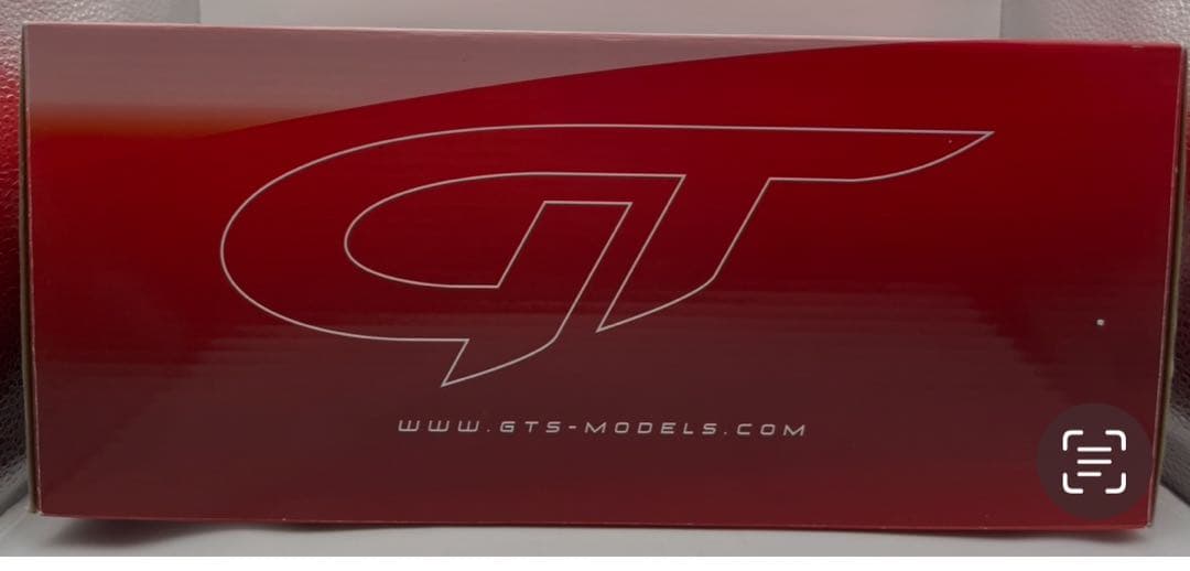 GT SPIRIT Porsche 911 Carrera ゴールド 1/18