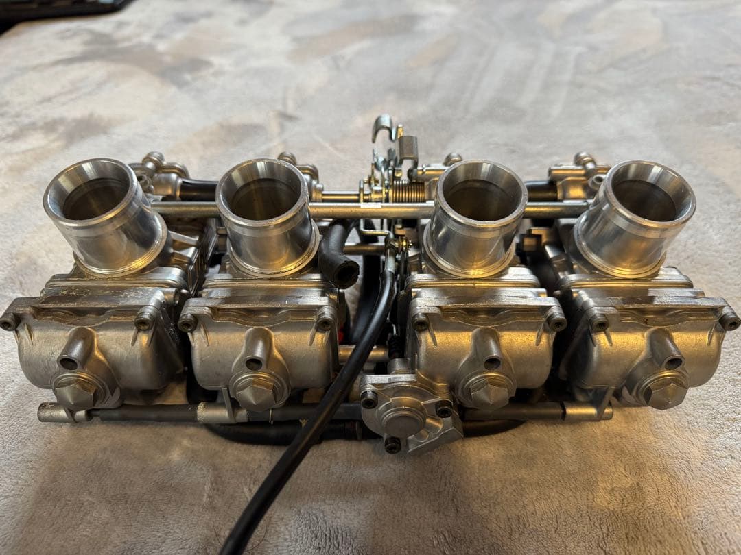 CB400SF NC31 FCRキャブレター