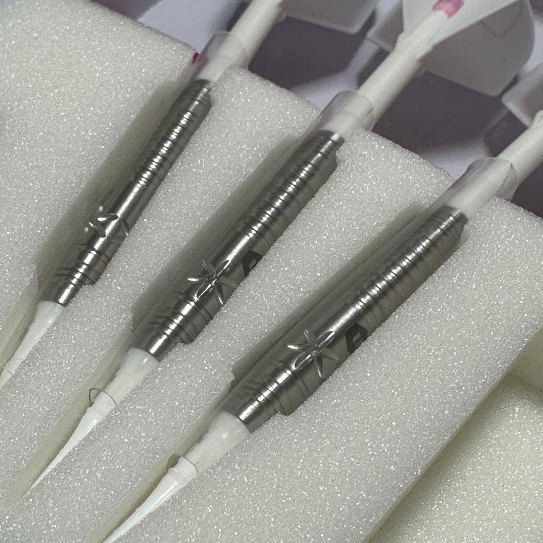 【新品】ダーツ ユニコーン Pesca ぺスカ 林桃加 モデル ライブカード付き