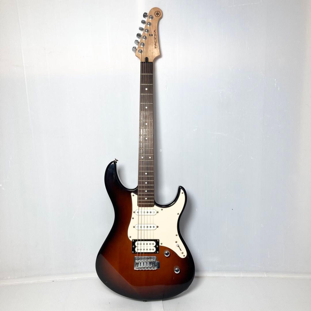 美品 YAMAHA エレキギター パシフィカ PAC112V