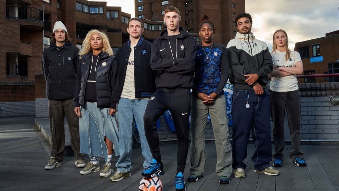 【激レア　新品未使用タグ付　完売品】チェルシー　ストライクパンツ　ニットパンツ