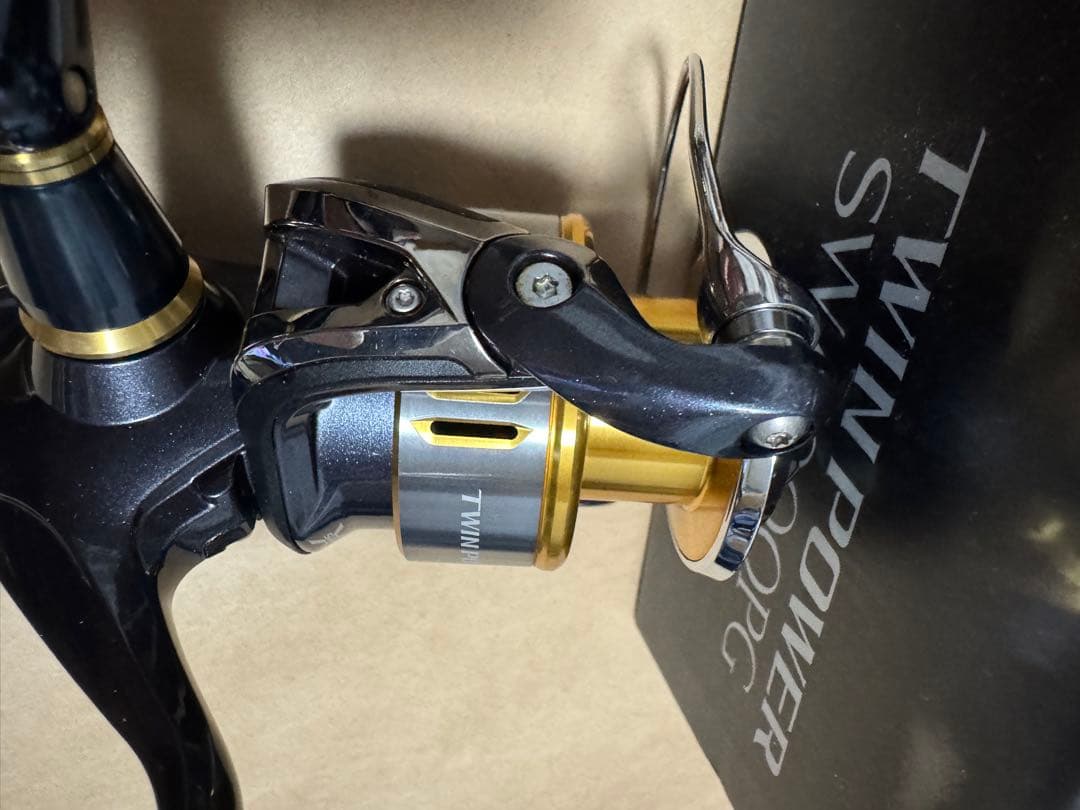 シマノ　15ツインパワーSW 6000PG スピニングリール　中古品