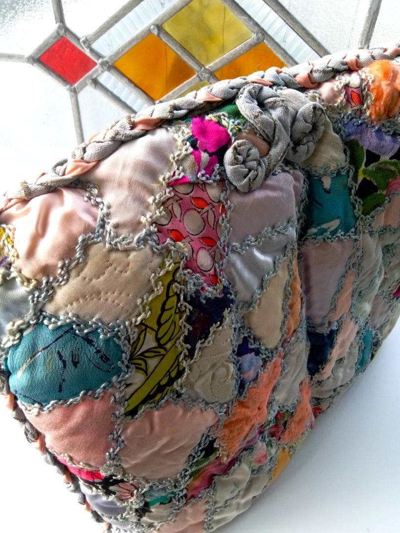 クレイジーキルトのポットコゼ　ヴィクトリアンデザイン　from ENGLAND