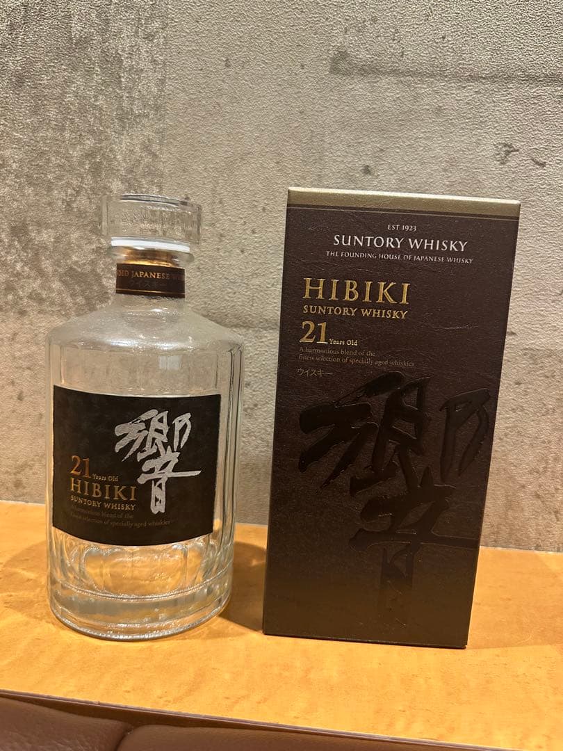 や*き様 Hibiki 21年 ウイスキー 700ml 空瓶　箱付き
