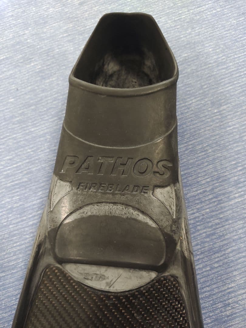 pathos firebladeピュアカーボンロングフィン　medium