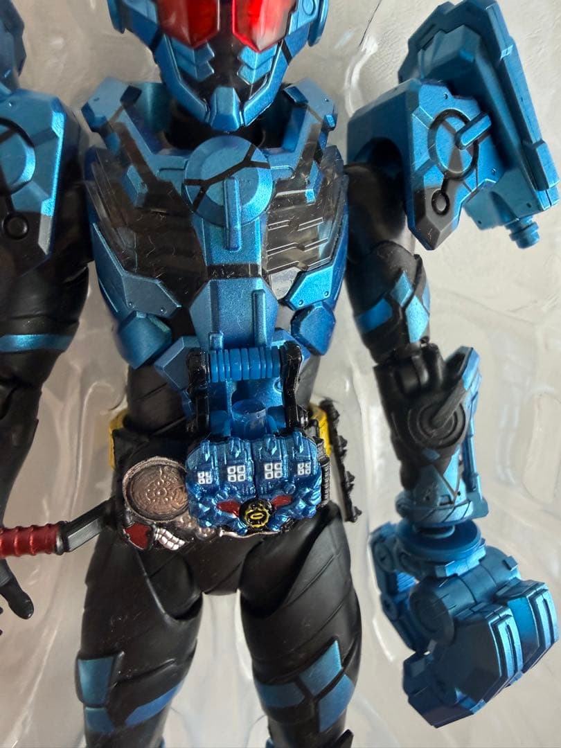 s.h.figuarts 仮面ライダーグリスブリザード