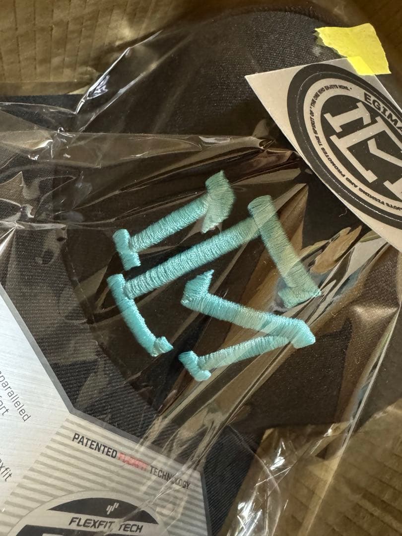 裕*次様 エギマニアックス ターコイズ ＥＭ クロス３Ｄ刺繍ストレッチフラットキ